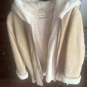 WARM COAT! Beautiful color, faux fur lining, attached hood.